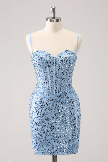 Vestido de cóctel con tirantes finos ajustados y lentejuelas azules brillantes